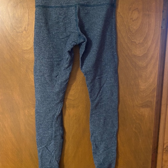 Lululemon “Denim Like” Leggings Size 6 - Picture 2 of 4